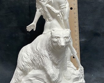Pronto para pintar cerâmica bisque provincial indiana donzela com urso