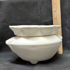 Klar att måla keramisk bisque violett kruka