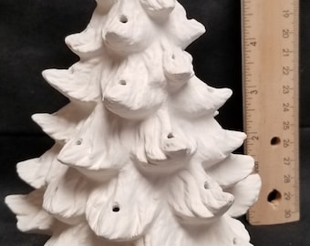 Pronto per dipingere l'albero di Natale piccolo in ceramica Bisque Nowells