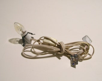 Clip-In Nightlight Electrical Adapter With White Cord