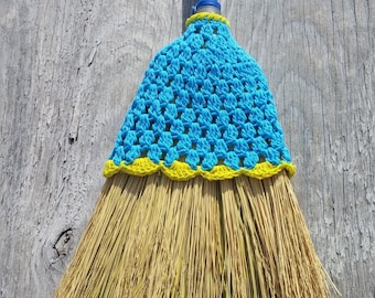 Crochet Pattern / Cluster Broom Cover / Broom Cover / Broom Decor / Crocheted Broom Cover / Crochet Cover / House cleaning / Kitchen Decor