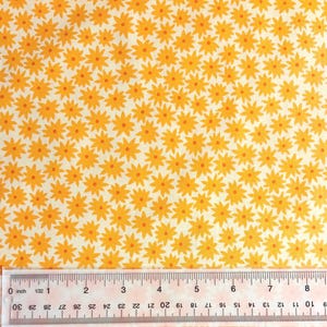 Retro Orange Floral Cotton Fabric – 1950s Style for Quilting & Sewing Projects