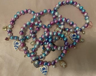 Pulsera de la amistad con dije de la bandera bisexual