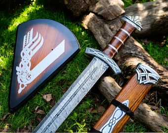 Handmade Damascus Steel Viking Sword – Collectible Medieval Replica