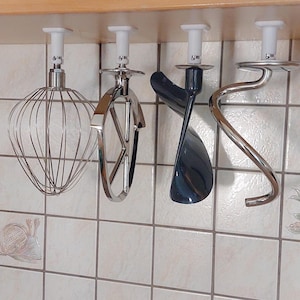 Holder for Kenwood food processor accessories – 3D printed, custom color, wall mounting, sturdy