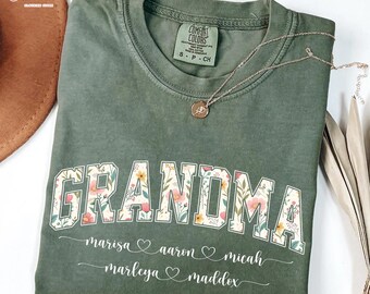 Personalized Grandma Shirt with Grandkids Names, Floral Grandma T-Shirt, Mother's Day Shirt, Custom Kids Names Grandma Shirt, Mimi Tee