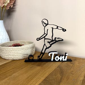 Personalisierte 3D Fußball Deko mit Namen - Geschenk für Fußballfans, Sportliche Zimmer Dekoration - Line Art