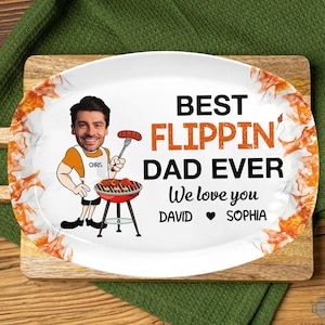 Custom Best Flippin&#39; Dad Ever BBQ Platter with Photo Face, Funny Personalized Grill Plate with Kids&#39; Names, Father&#39;s Day Gift for Dad