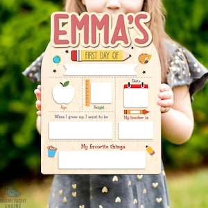 Letrero personalizado para el primer y último día de clases: tablero de madera reutilizable personalizado, accesorio fotográfico grabable para niños desde jardín de infantes hasta 12.º grado.