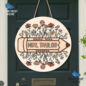 Teacher Door Hanger, Personalized Custom Welcome Sign, Classroom Decor for Teacher Appreciation Gifts