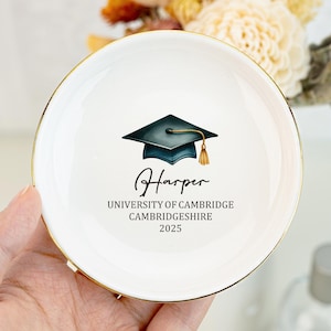 Personalized Graduation Cap Ring Dish, Graduation Gift, Graduation Jewelry Dish for Friends, Graduation Party Gift, Class of 2025 Grad Gift