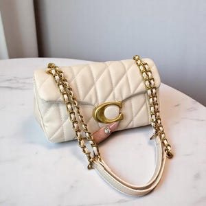 Sac à bandoulière en cuir matelassé pour femme - Sac à main bandoulière élégant avec bandoulière en chaîne dorée - Sac à main de créateur classique pour tous les jours et tous les jours