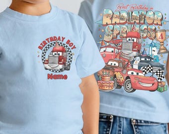 Camiseta personalizada de Pixar Cars Radiator Springs para cumpleaños, regalo de cumpleaños de Disney MC Queen Tow Mater Sally, camiseta para viaje familiar a Disneyland WDW