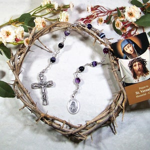 St. Veronica Unbreakable Catholic Chaplet - Patron Saint of Photographers and Laundry Workers / Dry Cleaners - Catholic Rosary