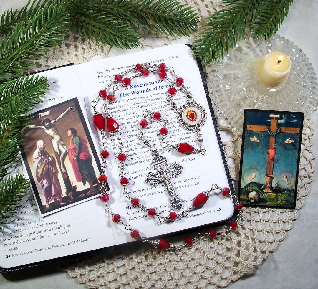 Chaplet to the Five Holy Wounds of Jesus - Catholic Rosaries - the ...