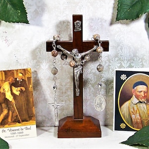 St. Vincent de Paul Unbreakable Catholic Chaplet - Patron Saint of Charities, Hospital Workers and Volunteers - Catholic Rosaries