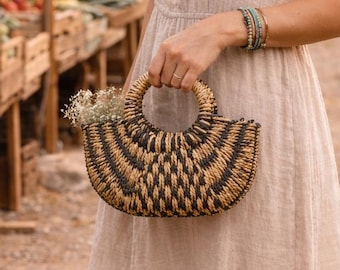 Vintage-Handtasche aus Stroh mit Tragegriff, im Boho-Stil, gewebt, Sommer-Einkaufstasche, Strandurlaub, kleine Boho-Handtasche