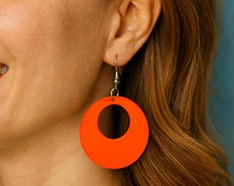 Vintage 80s Orange Circle Earrings – Retro Statement Jewelry