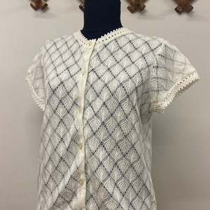 1980s Vintage Lace Short Sleeve Elegant Top / Guipure Blouse / Petite European Vintage Blouse / Women&#39;s White Lace Top