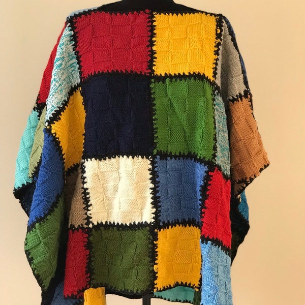 Vintage Poncho / Häkel-Poncho / mehrfarbiger Poncho / Boho / Festliche Farben / Weihnachtsgeschenk für Sie