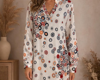 Vestido túnica bohemio extragrande: estampado de círculos llamativo, escote en V adornado.