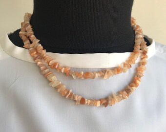 1990s Vintage Necklage / Women's Necklace / Vintage Jewelry / Necklace made of Natural Tan Color Stones