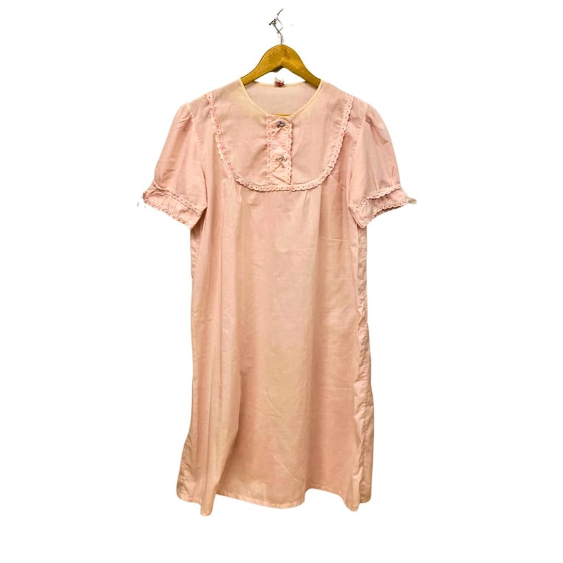 Vintage 50s/60s Light Pink Cotton-Poly Short Sleeve Nightgown - S
