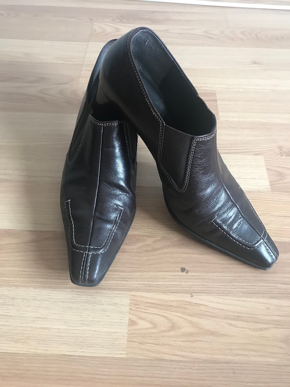 dark brown leather heels