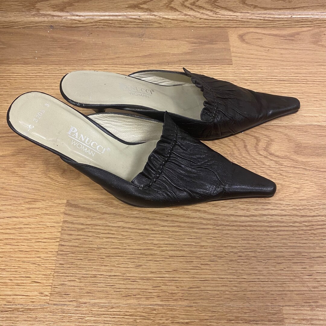 1980s Vintage Pointy-toe Kitten- Heel Slippers / Vintage Mules