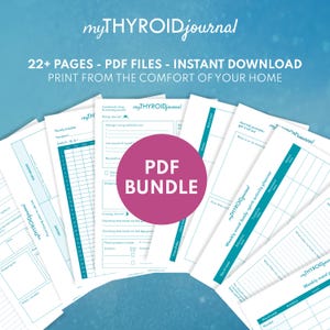 Puede incluir: Un conjunto de páginas PDF imprimibles para un diario de tiroides. Las páginas incluyen secciones para el seguimiento de los síntomas, el diario, la planificación de comidas y las actividades cuerpo-espíritu. El texto "PDF Bundle" se muestra en un círculo rosa.