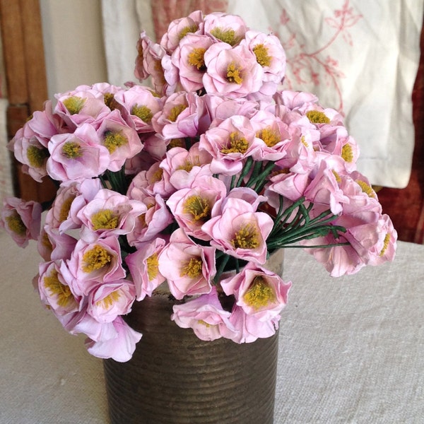 Vintage Millinery Flowers 3 Bouquets Roses / Hats Fascinator & Bouquets, Vintage Wedding Old New Stock