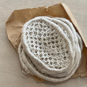 Antique Lace Appliques Vintage Sewing Supplies Oval Letter O / 12pc