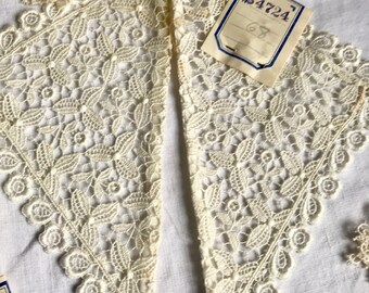 Antique Lace Collars Vintage Schiffli Floral Cream Lace, Period Costume Drama Steampunk & Vintage Wedding Something Old 1 pc /Old New Stock