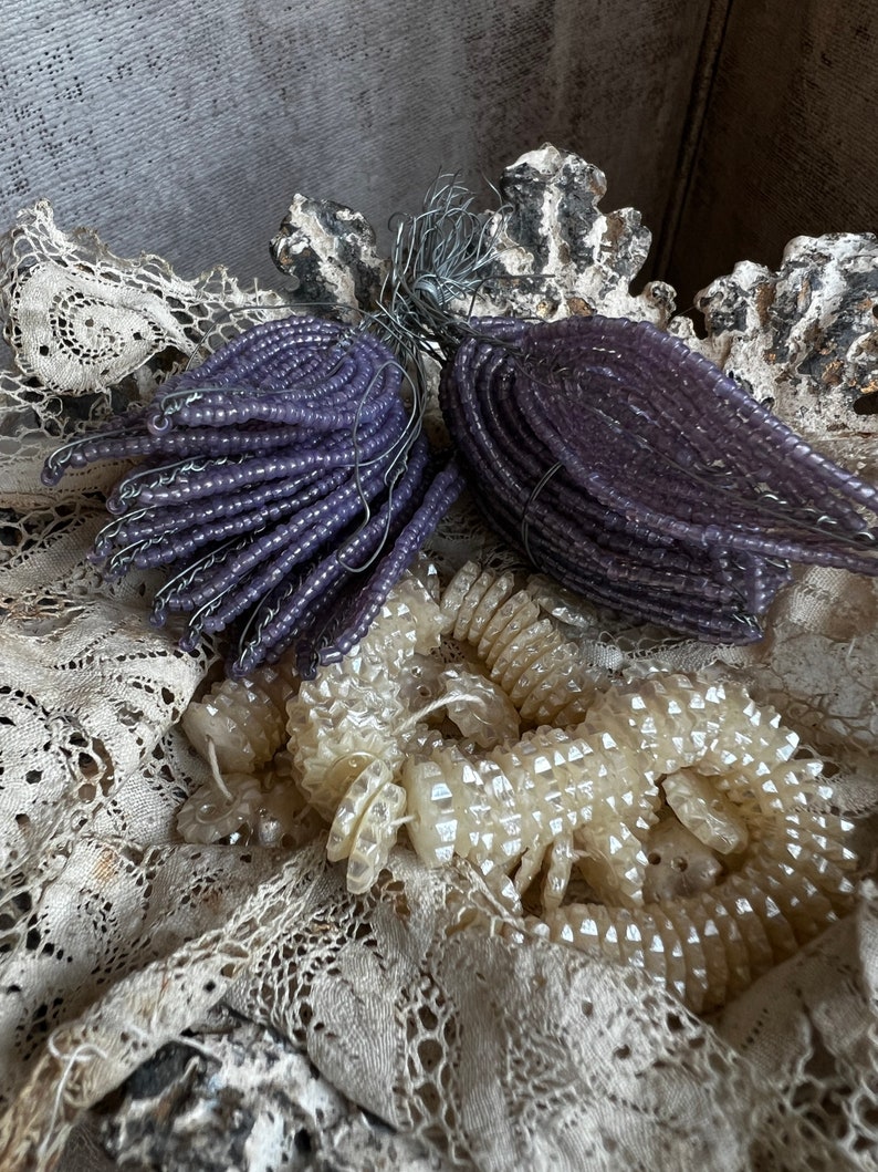 Vintage Bead Leaves, Millinery Flower/ Corsage Buttonhole/ Purple or Mauve, French Beadwork, Vintage Wedding Period Costume Drama, Hats/ 5pc image 7
