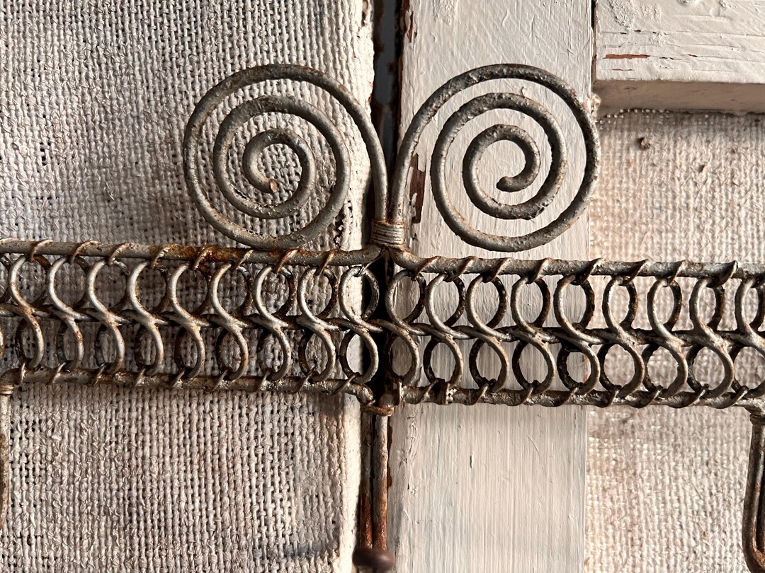 Antique Wire Rack for Hats Coats, Primitive French Maison Decor