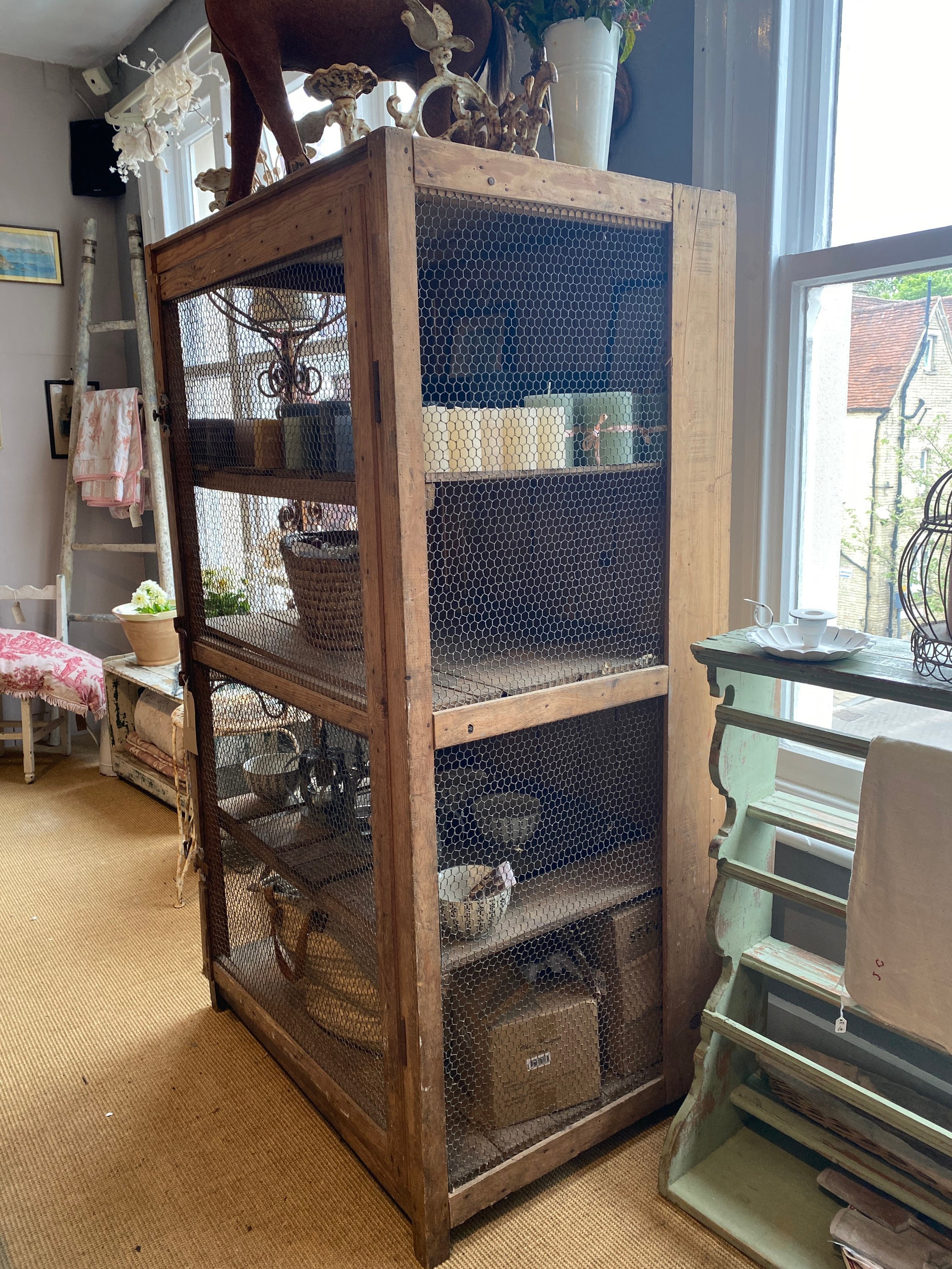 Antike französische Möbel. Larder Vintage Speisekammer | Etsy