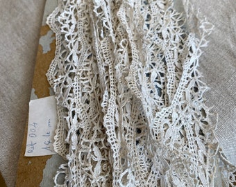 Vintage Lace Trim, Linen Bobbin lace, Shelf Edging. Antique Fabric. Period Costume French Furnishings & Decor/ 4m