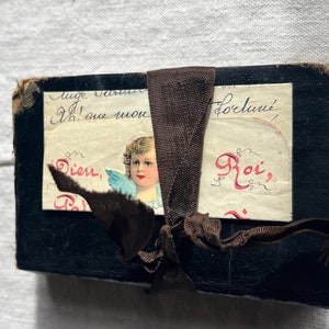 Antiek gebedenboek en souvenirkaart eerste communie/ Frans verzamelobject