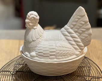 Vintage Hen on Nest, White Ceramic Kitchen Decor, Egg Basket