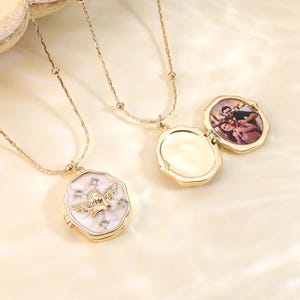 Custom Angel Locket Necklace with Photo,Handmade Locket with Photo,Custom Angel Locket,Bridesmaid Gifts,Mother&#39;s Day Gift,Gift for women/Her