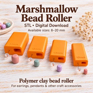 Pode incluir: Quatro rolos de argila polimérica laranja rotulados como 20mm, 15mm, 13mm e 10mm. Cada ferramenta possui uma abertura retangular e um pino transparente. Pequenas contas cilíndricas nas cores rosa, verde, roxo e pêssego estão à frente.