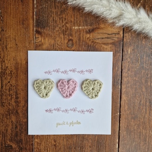 Handgemachte Glückwunschkarte mit Häkelherzen - Nachhaltige Geschenkidee - liebevolle Handarbeit - für Hochzeit, Hochzeitstag oder Verlobung