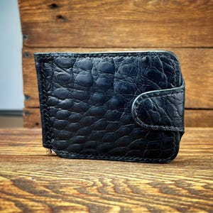 Cartera con pinza para billetes de piel de cocodrilo negra: única / Tarjetero hecho a mano / Regalo para él / Personalización interior