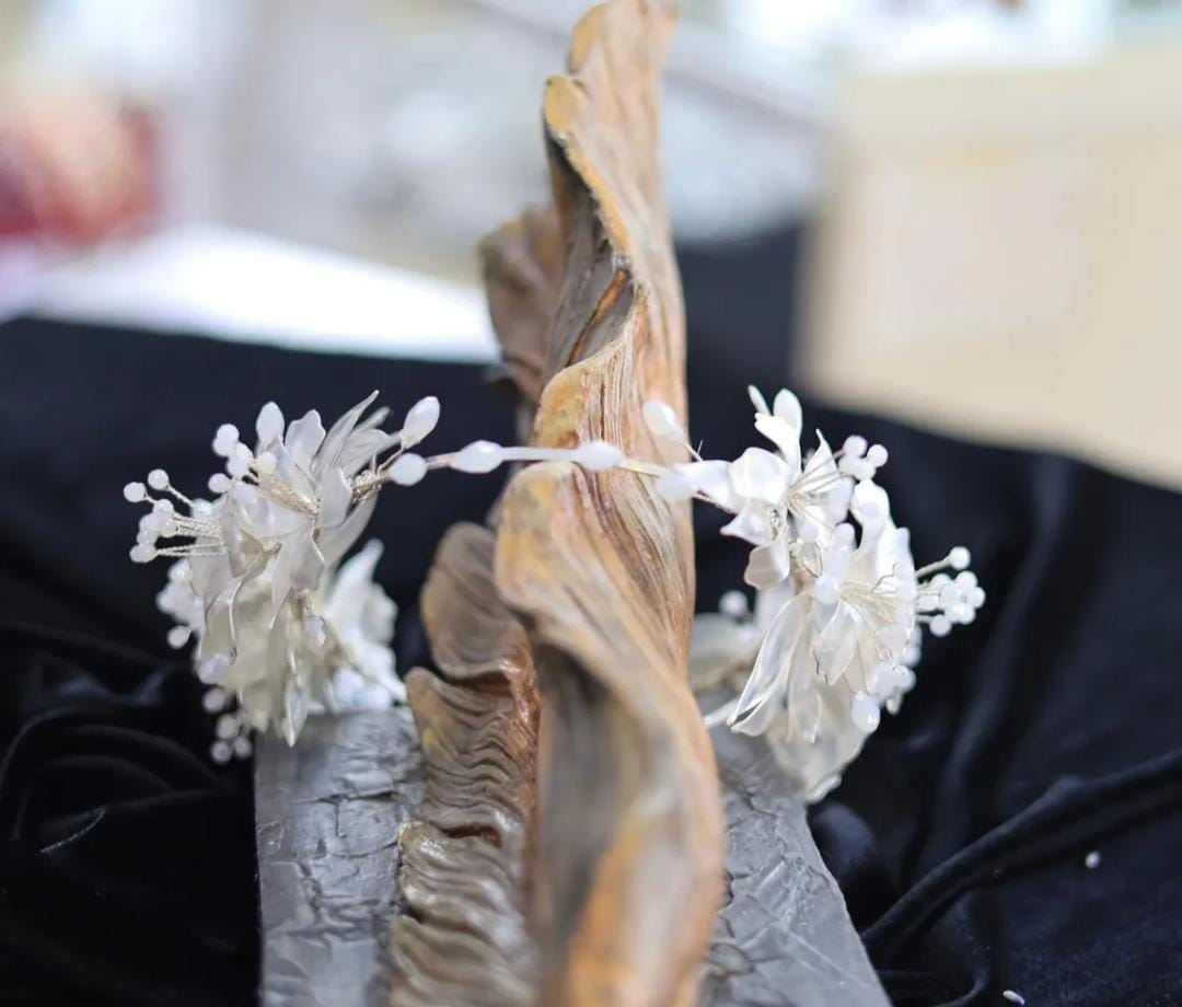 Helen Style Floral Bridal Crown with Pearls & Leaves – Bohemian, Vintage, Classic Wedding Headpiece for Brides