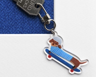 Skateboardåkande tax nyckelring, akrylväska berlock, korvhund present
