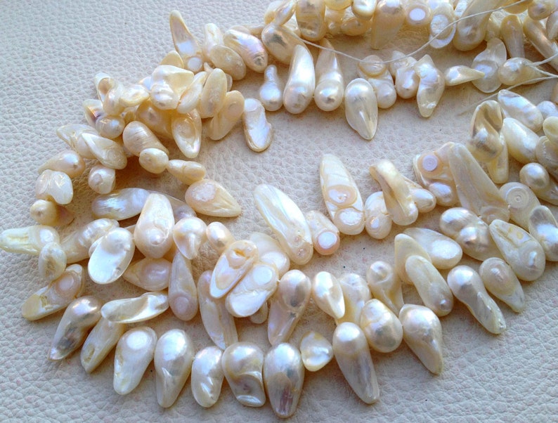 Brand New FRESH WATER PEARL Smooth Tip Drilled Nuggets Shape Briolettes,10-18mm Long size,Full 15 Inch Strand,Gorgeous Item