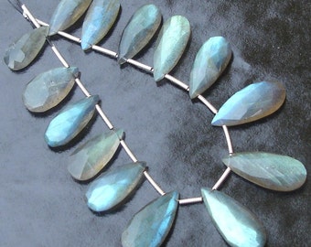 16-18MM Elongated Pear Briolettes,Blue Flashy Labradorite,Full Strand,Faceted Pear Shape Briolettes,Great Item