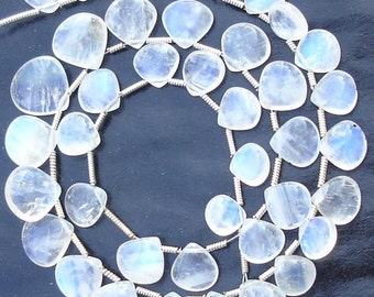 Blue flashy Rainbow moonstone Smooth Heart shaped briolettes 50 ctw, 20 pcs 8-10mm,GREAT PRICE ITEM