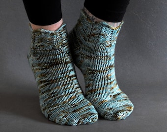 DAPPER Socks Knitting Pattern