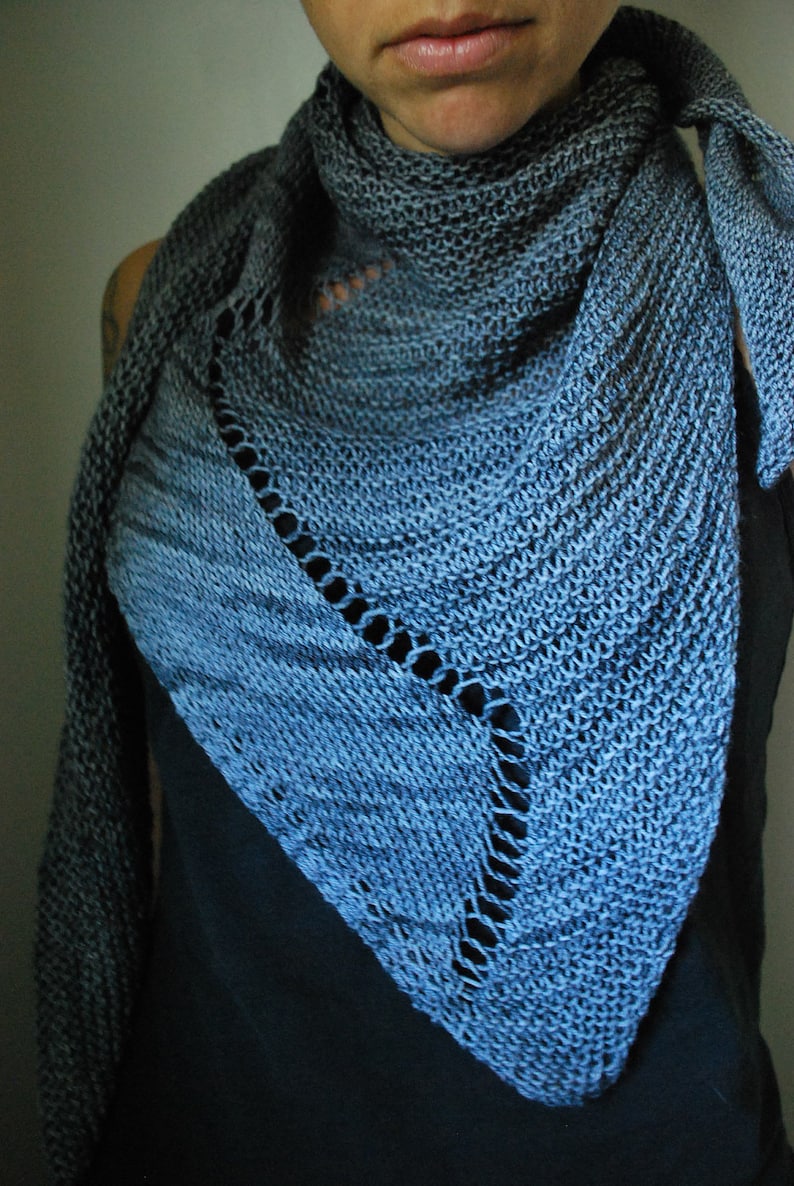 DEVIATE Shawl PDF Pattern image 1